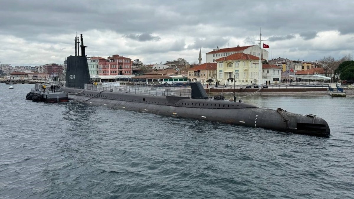 Turkiyenin ilk denizalti muzesi TCG Ulucalireis kapilarini halka aciyor